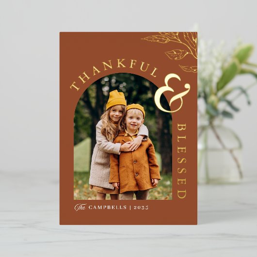 Dankbaar en gezegend Thanksgiving Rustic Leaf Gold Folie Feestdagenkaart (Staand Voorkant)