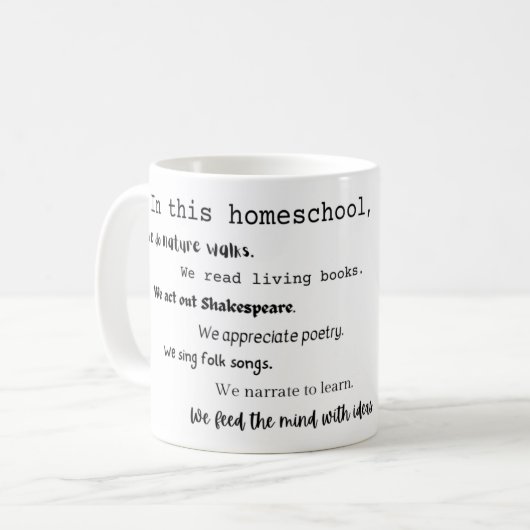 "Dans cette école d'accueil" Charlotte Mason mug (Devant gauche)