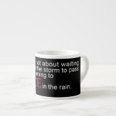 Dans in de Rain Breast Cancer Awareness Mok (Voorkant rechts)