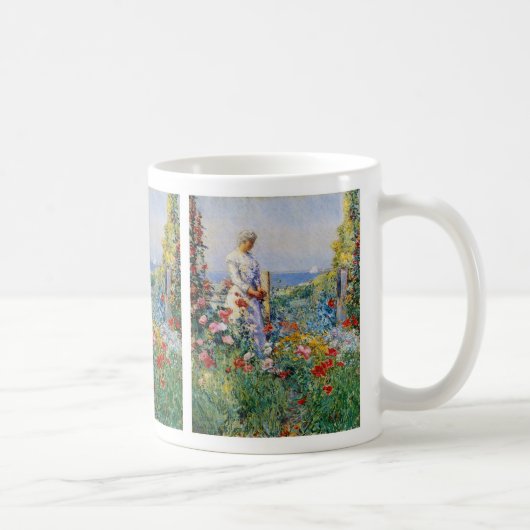 Dans La Mug De Café Du Jardin (Droite)