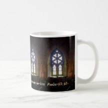 Dans la tasse de chapelle avec le vers