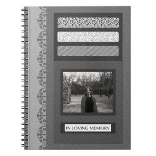 dans le livre commémoratif d'invité de mémoire