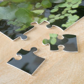 Dans le puzzle de photo d'étang (Côté)