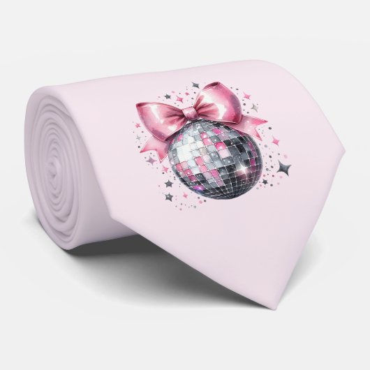 Dans ma Cravate de l'ère, Cravate (Roulé)