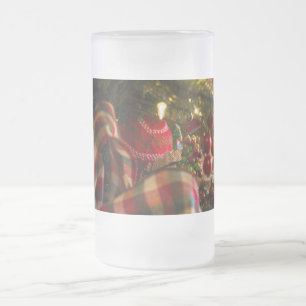 Dans Un Arbre De Noël En Verre Froide Bière Mug