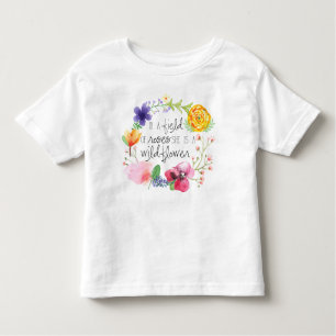 Dans un domaine des roses, elle est un T-shirt de