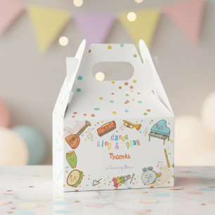 Dans zingen en spelen kinderen verjaardag bedankdoosjes