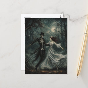 Dansend Skelet en Vrouw in het Bos Briefkaart