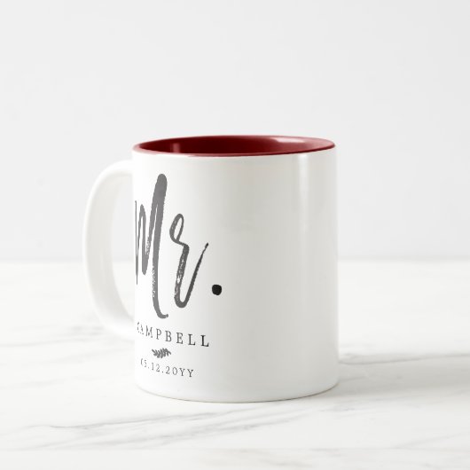 Dansende Script Lettering Mr en Mrs. Tweekleurige Koffiemok (Voorkant links)