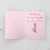 Dansleraar bedankt met hangende balletschoenen (Binnen)