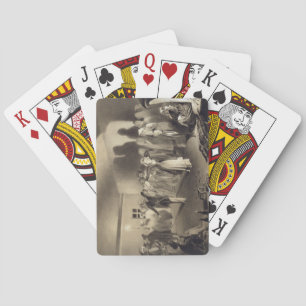 Danspartij in Kagha-Choura, Dagestan, bord 55 Pokerkaarten