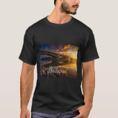 Danube River Bridge in Budapest Hungary  T-shirt (Voorkant)