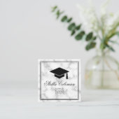 D'appel Élégante carte de nom en marbre de graduation (Debout devant)