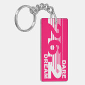 Dare 2 Dream - 26.2 Marathon Sleutelhanger - Roze (Voorkant Links)