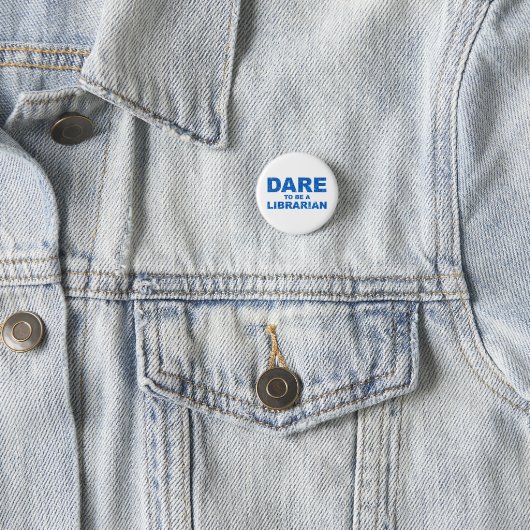 Dare to be a Librarian Ronde Button 3,2 Cm (In situ)