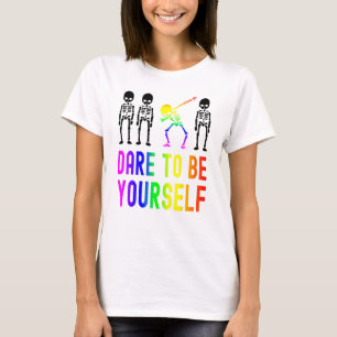 Dare to be uzelf Lgbt Pride Skeleton Dabbing T-shirt