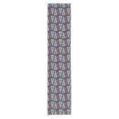 Dark Blue and Red Geometric Triangles Pattern Korte Tafelloper (Voorkant)