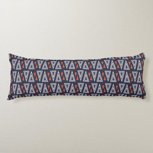 Dark Blue and Red Geometric Triangles Pattern Lichaamskussen (Voorkant)