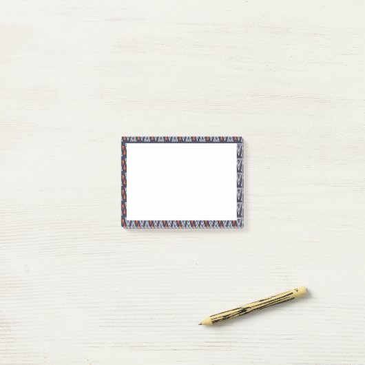 Dark Blue and Red Geometric Triangles Pattern Post-it® Notes (Op bureau)