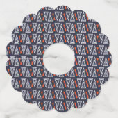 Dark Blue and Red Geometric Triangles Pattern Wijnglaslabel (Voorkant)