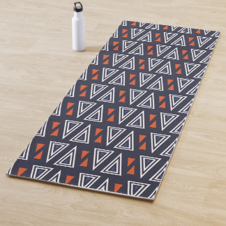 Dark Blue and Red Geometric Triangles Pattern Yogamat