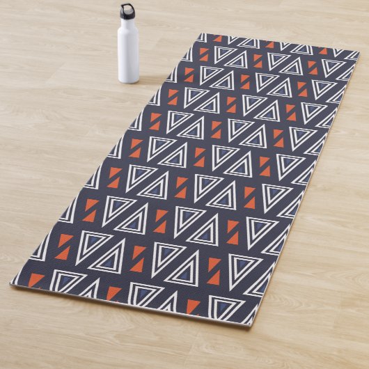 Dark Blue and Red Geometric Triangles Pattern Yogamat (In situ)