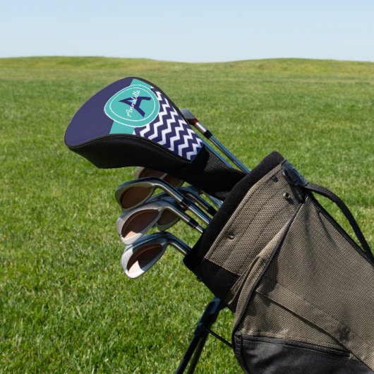 Dark Blue Blauwgroen Chevron Golfheadcover (Insitu)
