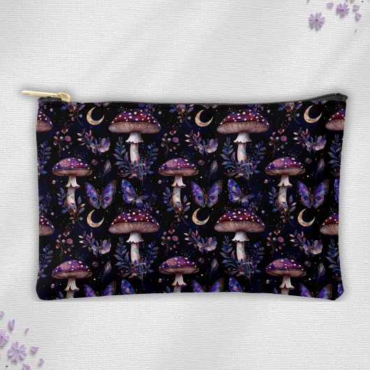 Dark Butterfly Mushroom Floral Witchy Pattern Etui