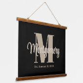 Dark Custom Familienaam Teken Trouwcadeau Idee Hangend Wandkleed (Gebogen)