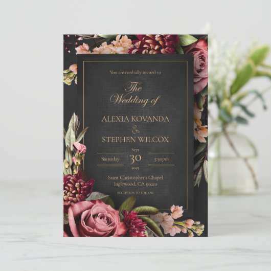 Dark Floral Wedding Invitation Kaart (Staand voorkant)
