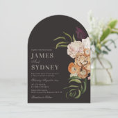 Dark Florals Arch Photo Wedding Invitation (Debout devant)