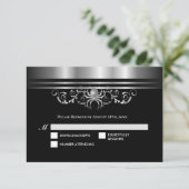 Dark Gothic Halloween Wedding RSVP (Debout devant)