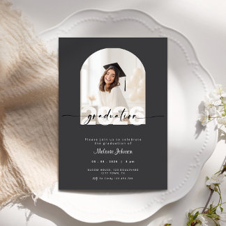 Dark Grey Graduation Invitation with Photo - 2026 Kaart