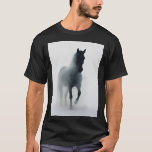 Dark Horse in Fog – Ethische Mystieke Wandkunst T-shirt