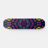 Dark Kaleidoscope Design : Skateboard personnalisé (Horz)