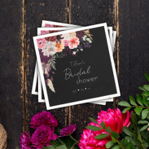 Dark Moody Flowers & Greenery Vrijgezellenfeest