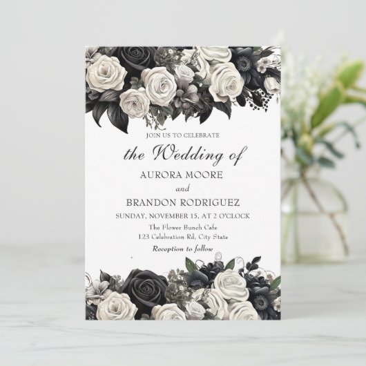 Dark Moody Zwart Gothic Rozen Bruiloft Uitnodiging (Staand voorkant)