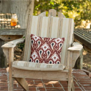 Dark Terracotta Red Taupe Brown Ikat Tribal Art Buitenkussen