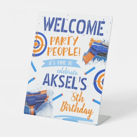 Dart Pistool WelkomstPoster | Dart Party Reclamebord Met Voetstuk (Voorkant)