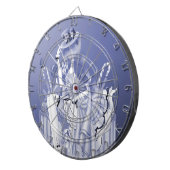 Dartboard met gehakte dame op 'Birthday Cake' Dartbord (Voorkant Rechts)