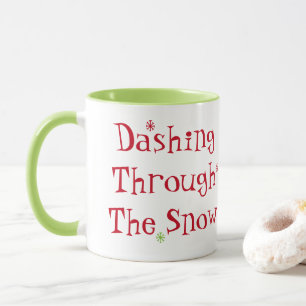 Dashing À Travers La Mug De Neige