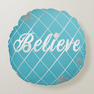 Dazzling Believe Licht Blauw en Zilver Geruit Rond Kussen