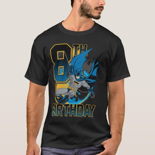 DC Comics Batman 8e verjaardag Bat Swing Actie Pos T-shirt (Voorkant)