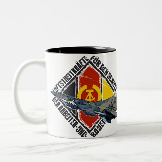 DDR MIG 23 TWEEKLEURIGE KOFFIEMOK (Links)