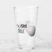 De 19e-Hole Golfbal Glas (Voorkant)