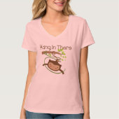 De aap hangt daar in t-shirt (Voorkant)