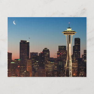 De Amerikaanse vlag vliegt tussen de stijgende maa Briefkaart