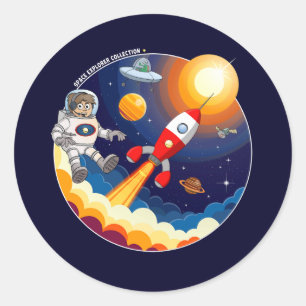 De astronaut en de rode raket in de ruimte. ronde sticker