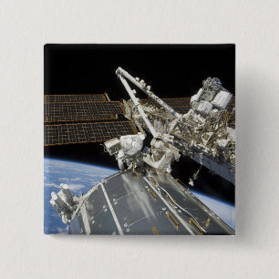 De astronauten voeren een reeks taken uit vierkante button 5,1 cm