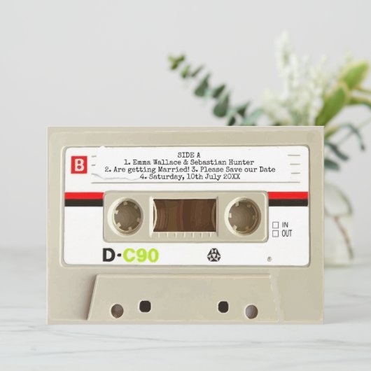 De audio cassetteweddenschap van de terugband bewa save the date (Staand voorkant)